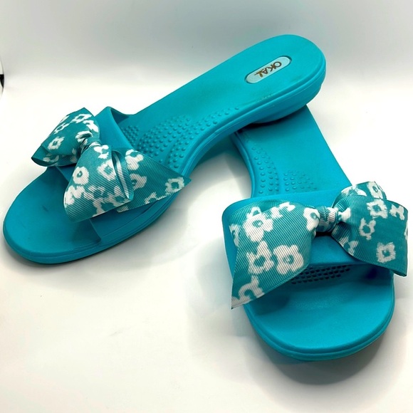 OKA b. Shoes - OKAb turquoise rubber women’s sandals with bow accents size ML